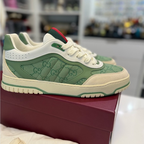 Gucci Canvas and Suede - Low Green and Cream Sneakers - SZ 10 Brand New! - Picture 1 of 10